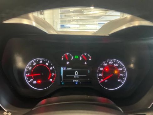 Used 2017 Chevrolet Camaro LT RWD image 13