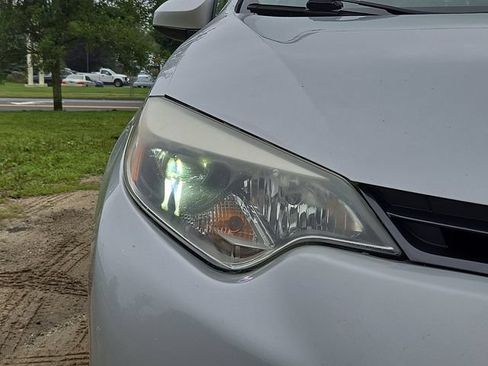 Used 2016 Toyota Corolla LE FWD image 25