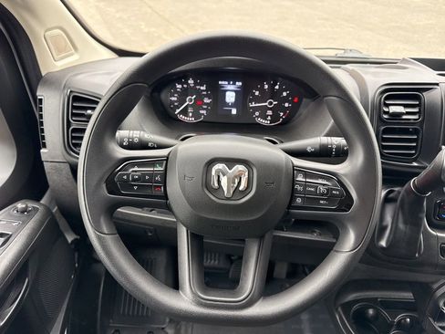 Used 2025 RAM ProMaster 2500 w/ Convenience Group image 11