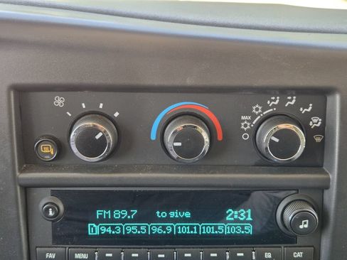 Used 2025 Chevrolet Express 2500 w/ Driver Convenience Package RWD image 19