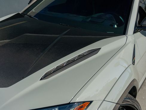 Used 2024 Lamborghini Urus Performante image 21