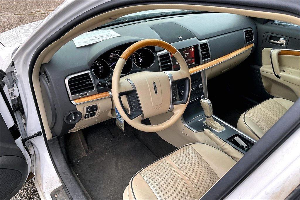 Used 2012 Lincoln MKZ FWD image 7