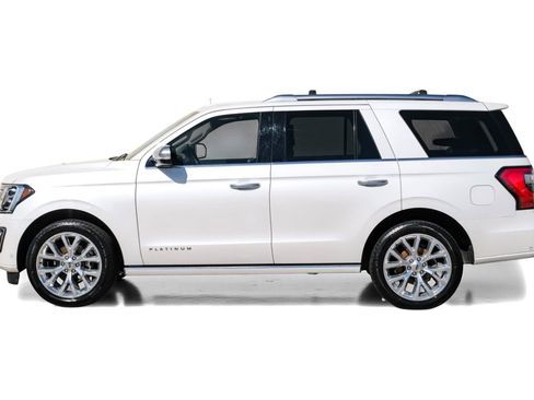 Used 2018 Ford Expedition Platinum image 11