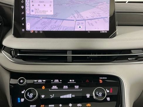 New 2027 INFINITI QX60 Luxe FWD image 15