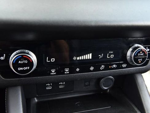 Used 2025 Mitsubishi Outlander SE AWD/4WD image 19