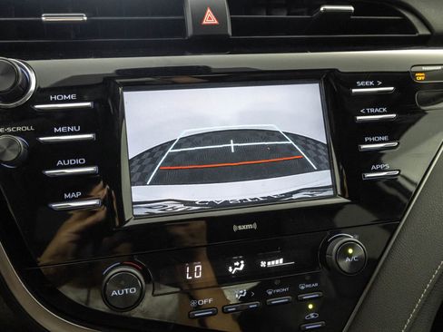 Used 2020 Toyota Camry SE AWD/4WD image 10