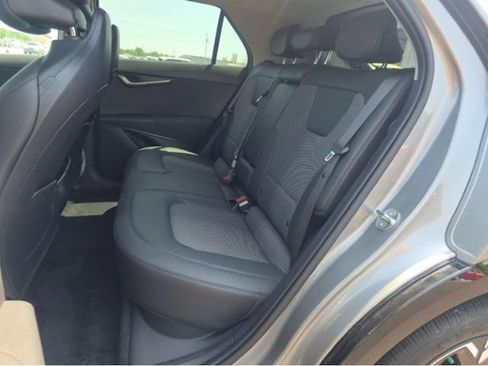 Used 2024 Kia Niro Wind w/ Wind Preserve Package FWD image 8