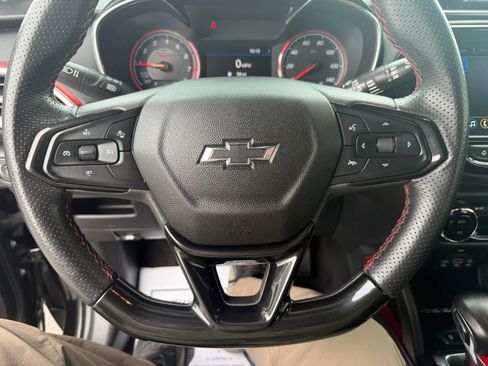 Used 2021 Chevrolet TrailBlazer RS w/ Sun and Liftgate Package FWD image 13