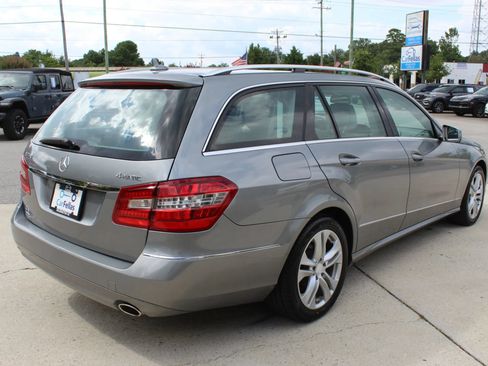 Used 2011 Mercedes-Benz E 350 4MATIC Wagon image 5