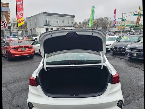 Used 2023 Kia Forte GT-Line w/ GT-Line Technology Package image 34