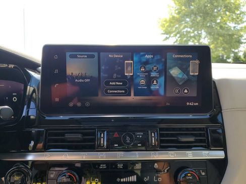 New 2026 Nissan Pathfinder SL w/ SL Premium Package AWD/4WD image 27