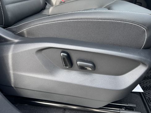 New 2026 Volkswagen Atlas Cross Sport SEL R-Line image 27