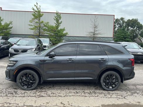 Used 2023 Kia Sorento SX AWD/4WD image 5