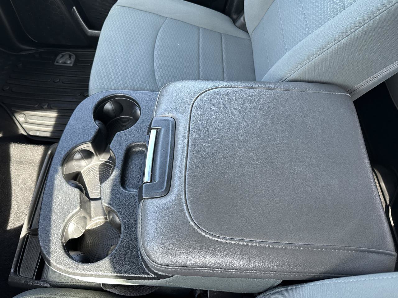 Used 2018 RAM 1500 SLT AWD/4WD image 52