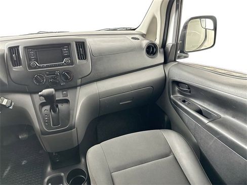 Used 2019 Nissan NV200 S image 22