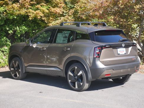 New 2026 Nissan Kicks SR w/ SR Premium Package image 18