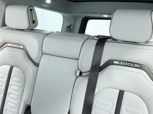 Used 2024 Rivian R1S Adventure AWD/4WD image 53