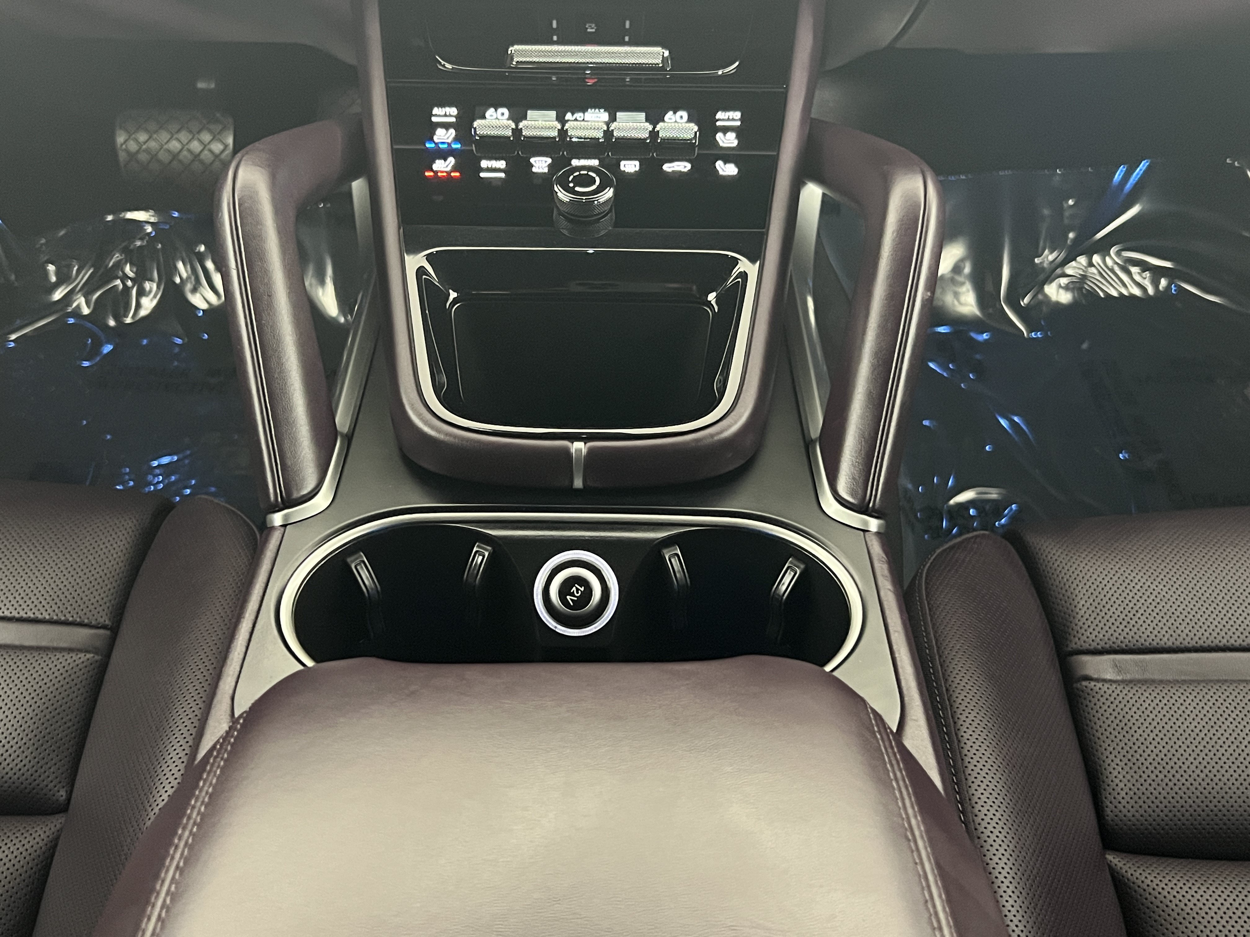 Certified 2025 Porsche Cayenne E-Hybrid AWD/4WD image 20