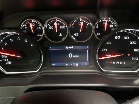 Used 2022 Chevrolet Silverado 1500 RST w/ Convenience Package II image 27