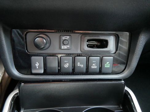 Used 2022 Mitsubishi Outlander SEL image 20