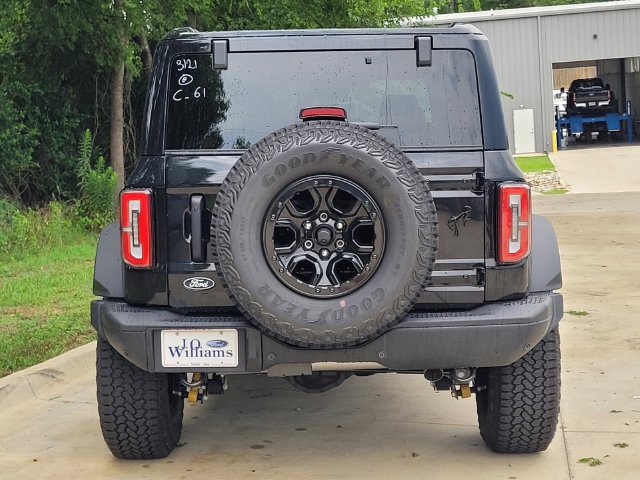 New 2026 Ford Bronco Badlands w/ Sasquatch Package AWD/4WD image 4