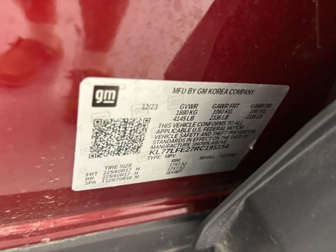 Used 2024 Chevrolet Trax LS w/ LS Convenience Package FWD image 49