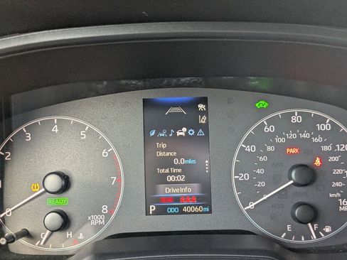 Used 2023 Toyota Crown Limited image 22