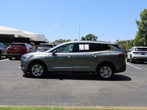 Used 2021 Buick Enclave Essence w/ Sound and Sites Package AWD/4WD image 6