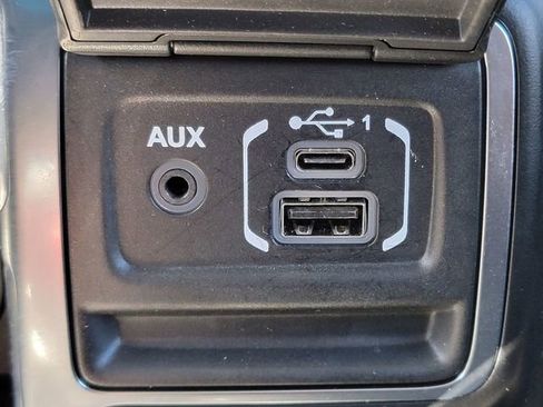 Certified 2023 Jeep Wrangler Unlimited w/ Cold Weather Group image 8