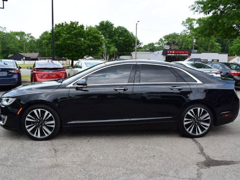 Used 2017 Lincoln MKZ Reserve w/ Climate Package FWD image 9