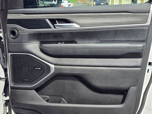 Used 2024 Jeep Wagoneer L Series II w/ Flexible Seating Group image 47