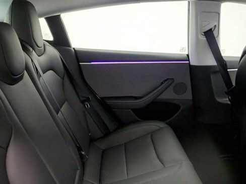Used 2025 Tesla Model 3 Long Range RWD image 38