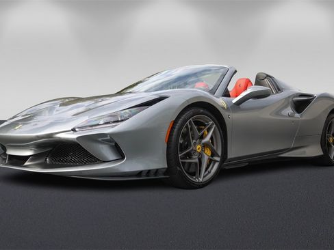 Certified 2022 Ferrari F8 Tributo image 7