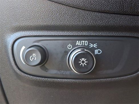 Certified 2024 Chevrolet Equinox LT w/ LPO, Floor Liner Package image 23