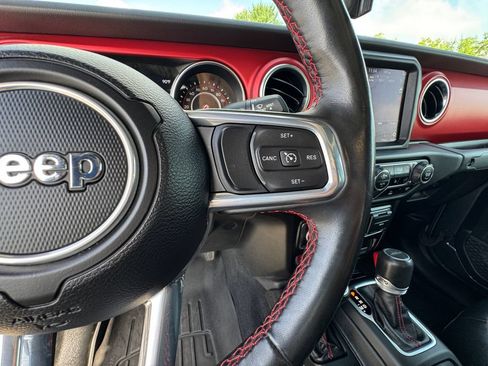 Used 2021 Jeep Gladiator Rubicon AWD/4WD image 23
