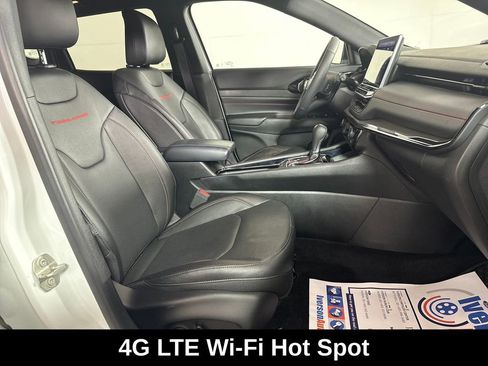 Used 2024 Jeep Compass Trailhawk w/ Trailhawk Elite Group AWD/4WD image 31