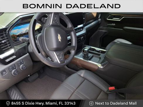 Used 2025 Chevrolet Silverado 1500 High Country w/ Technology Package image 25