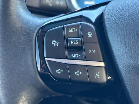 Used 2023 Ford Escape Platinum image 18