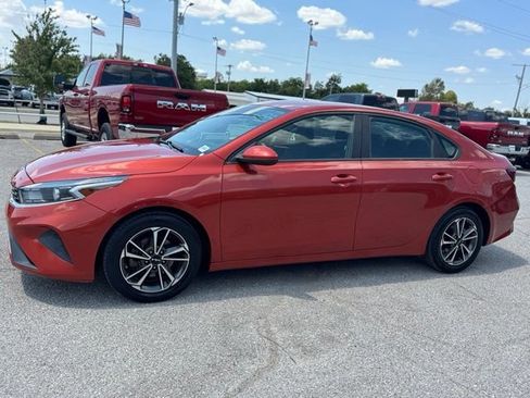 Used 2022 Kia Forte LXS FWD image 3