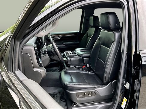 Used 2022 Chevrolet Silverado 1500 LT AWD/4WD image 9