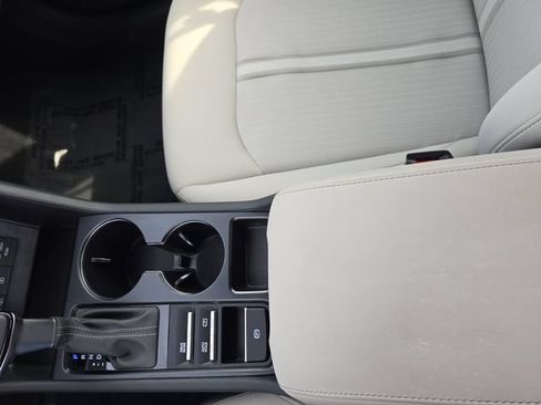 Used 2025 Hyundai Sonata SE FWD image 20