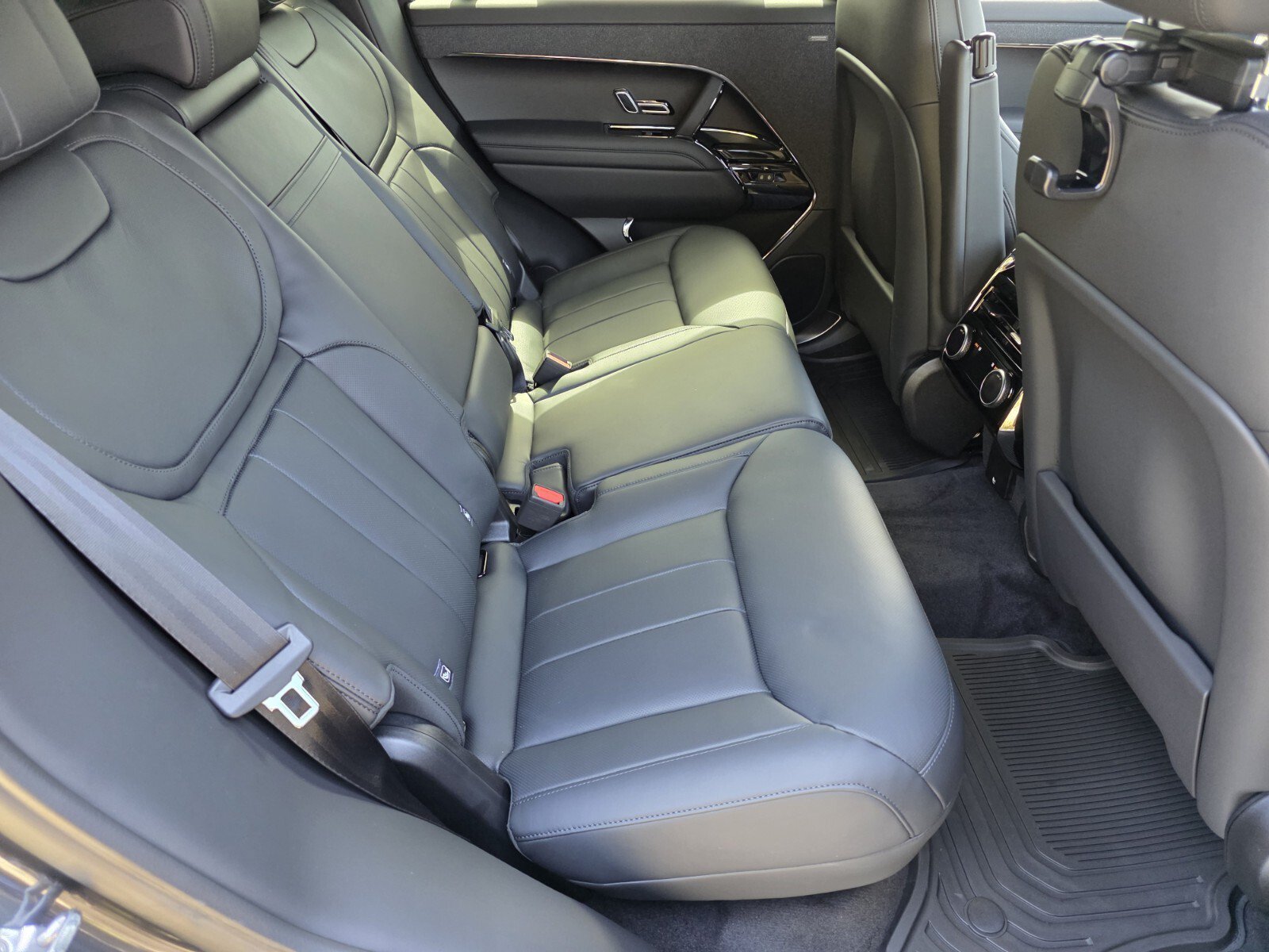 New 2026 Land Rover Range Rover Sport Dynamic SE AWD/4WD image 5
