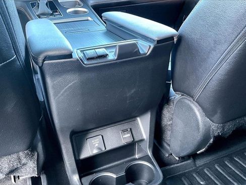 Used 2024 Toyota Sienna XLE Woodland Edition image 34