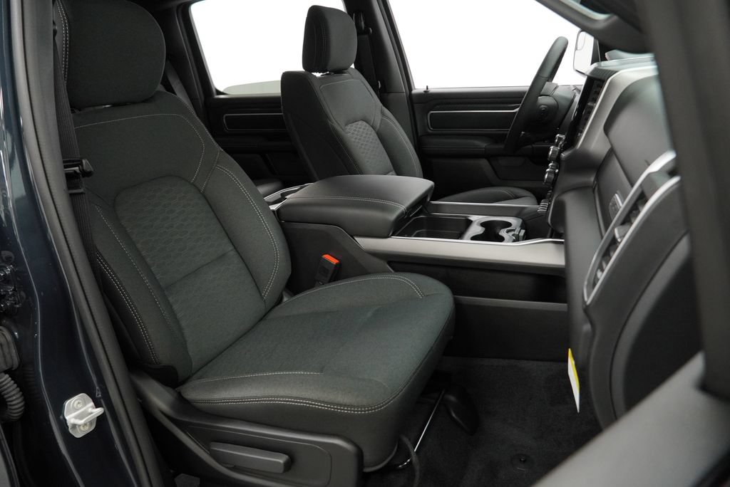 New 2026 RAM 1500 Big Horn AWD/4WD image 32