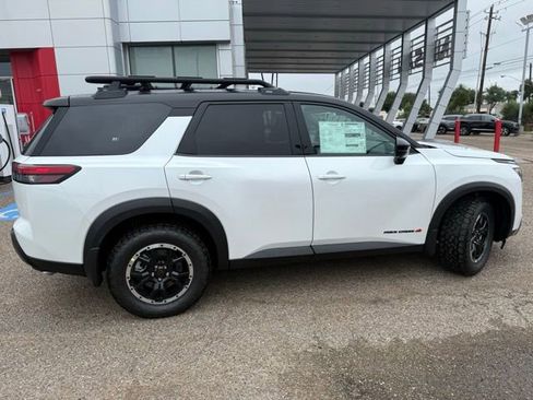 New 2026 Nissan Pathfinder Rock Creek AWD/4WD image 7