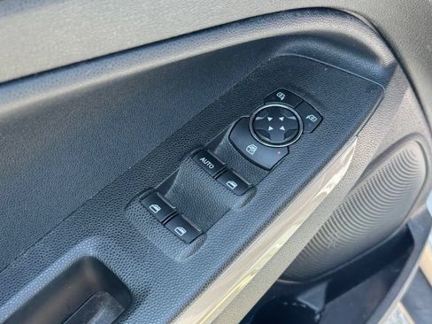 Used 2018 Ford EcoSport Titanium w/ Titanium Cold Weather Package AWD/4WD image 12