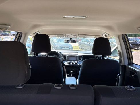 Used 2015 Toyota RAV4 LE AWD/4WD image 13