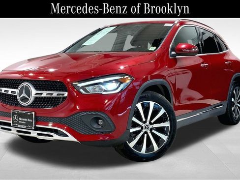 Certified 2023 Mercedes-Benz GLA 250 4MATIC image 2