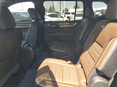 New 2026 GMC Acadia Denali Ultimate image 7