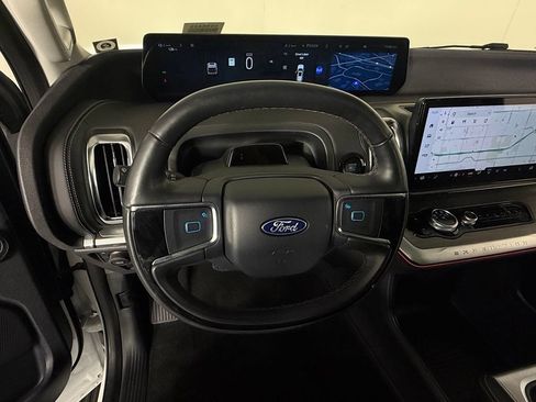Used 2025 Ford Expedition Max Platinum AWD/4WD image 15